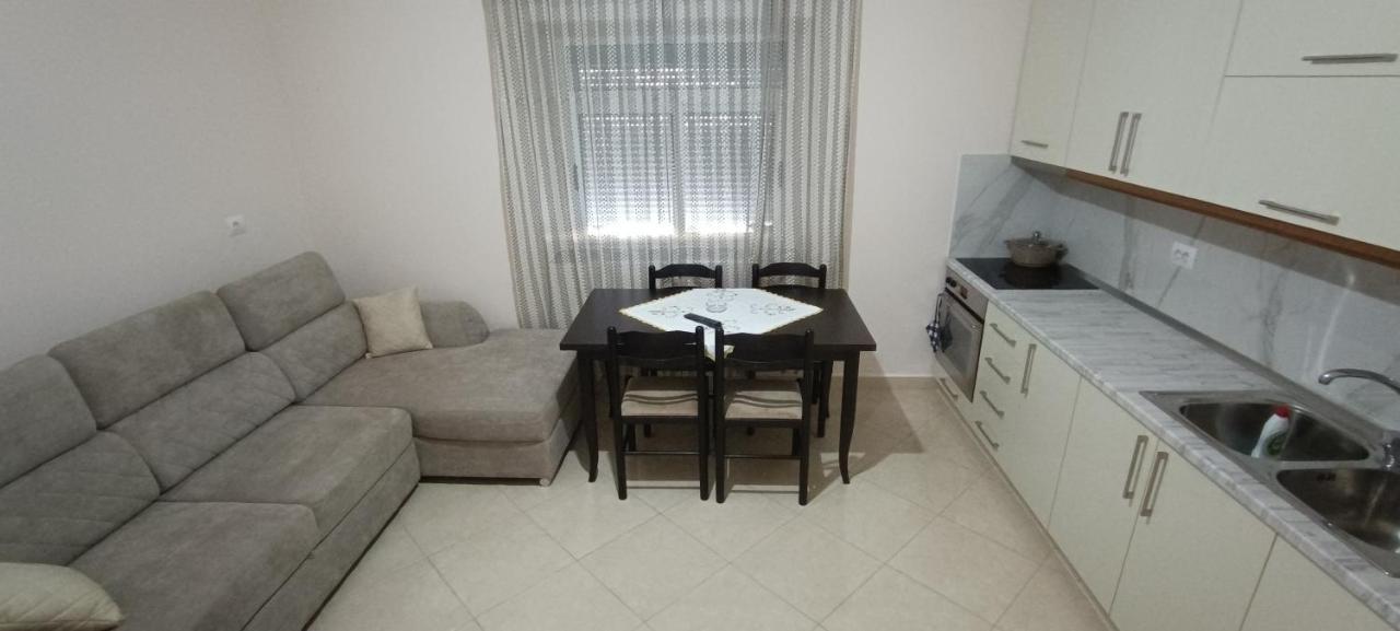 Eljos House Permet Hotel Ngoại thất bức ảnh
