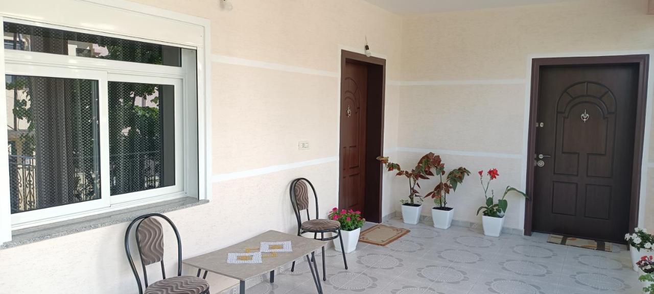 Eljos House Permet Hotel Ngoại thất bức ảnh