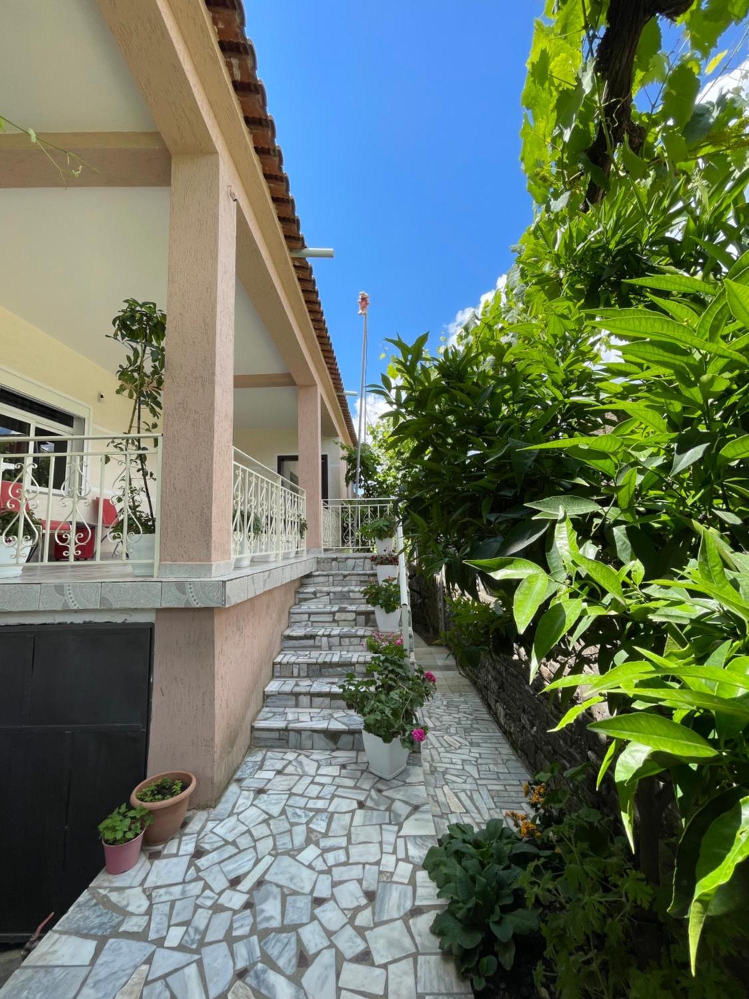 Eljos House Permet Hotel Ngoại thất bức ảnh