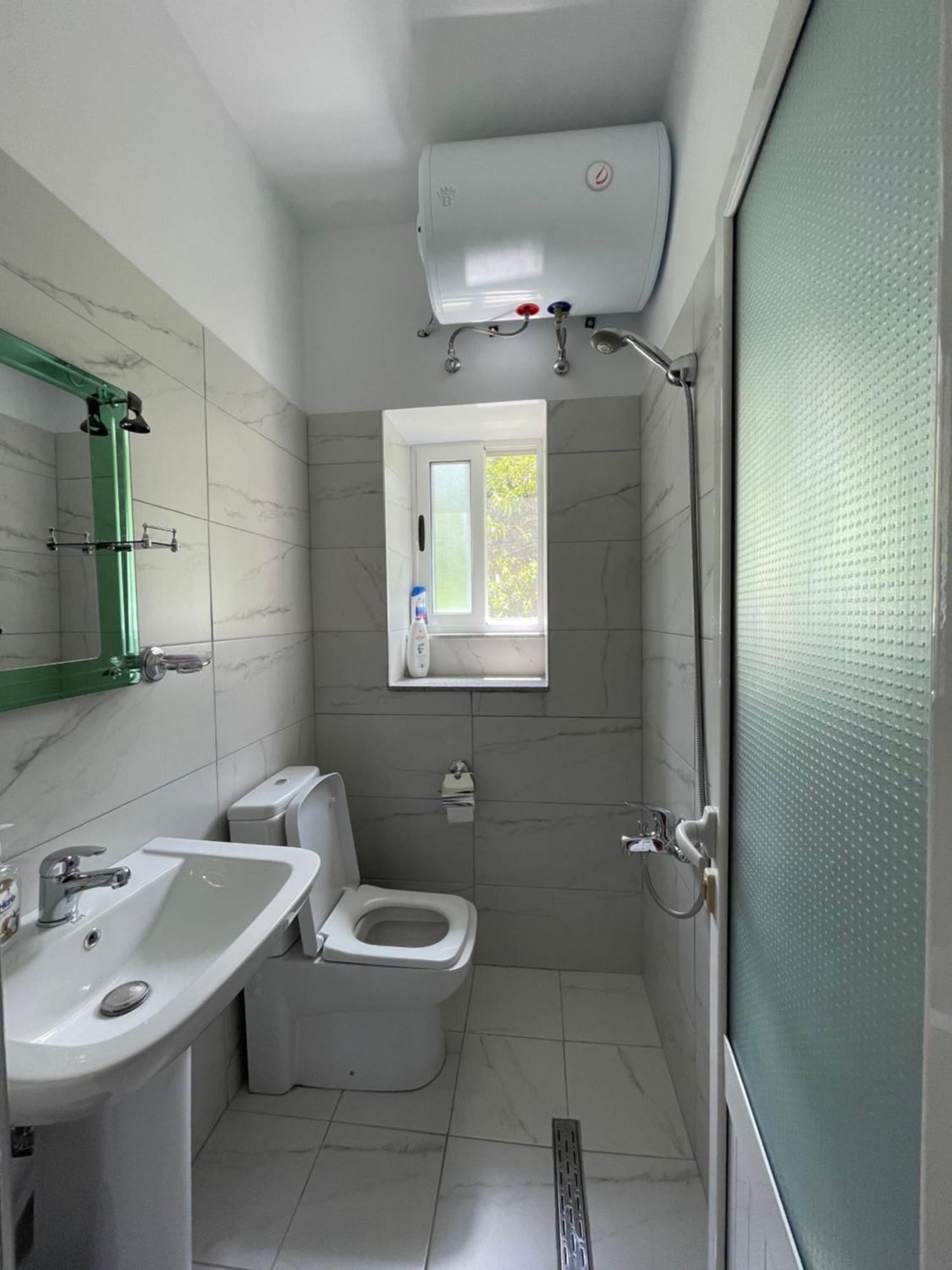Eljos House Permet Hotel Ngoại thất bức ảnh