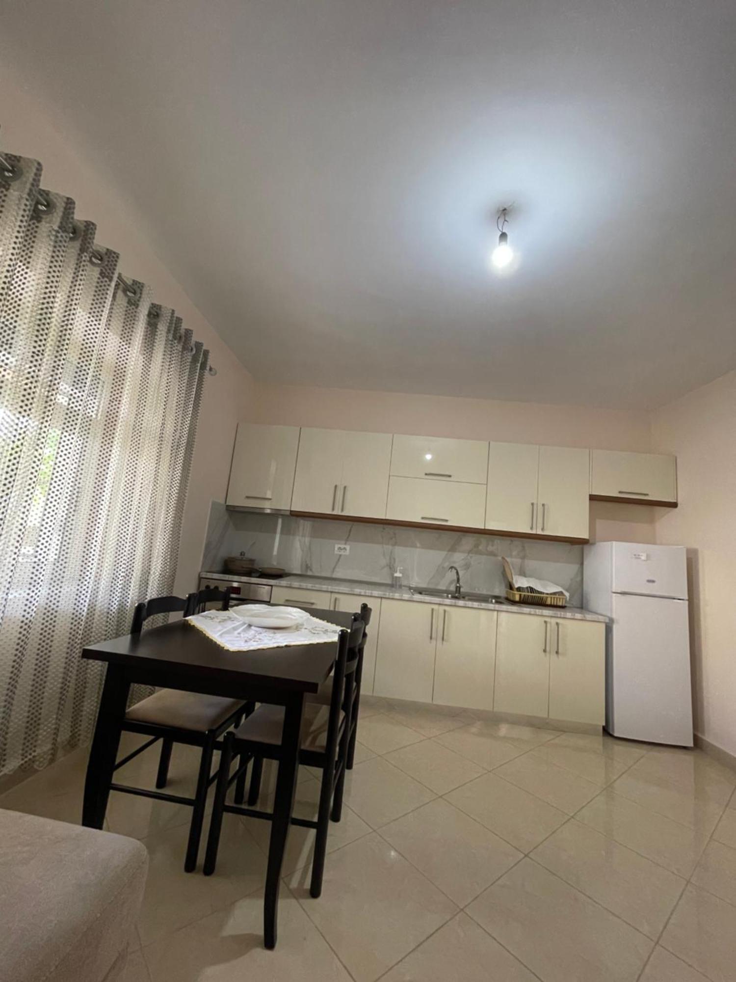 Eljos House Permet Hotel Ngoại thất bức ảnh