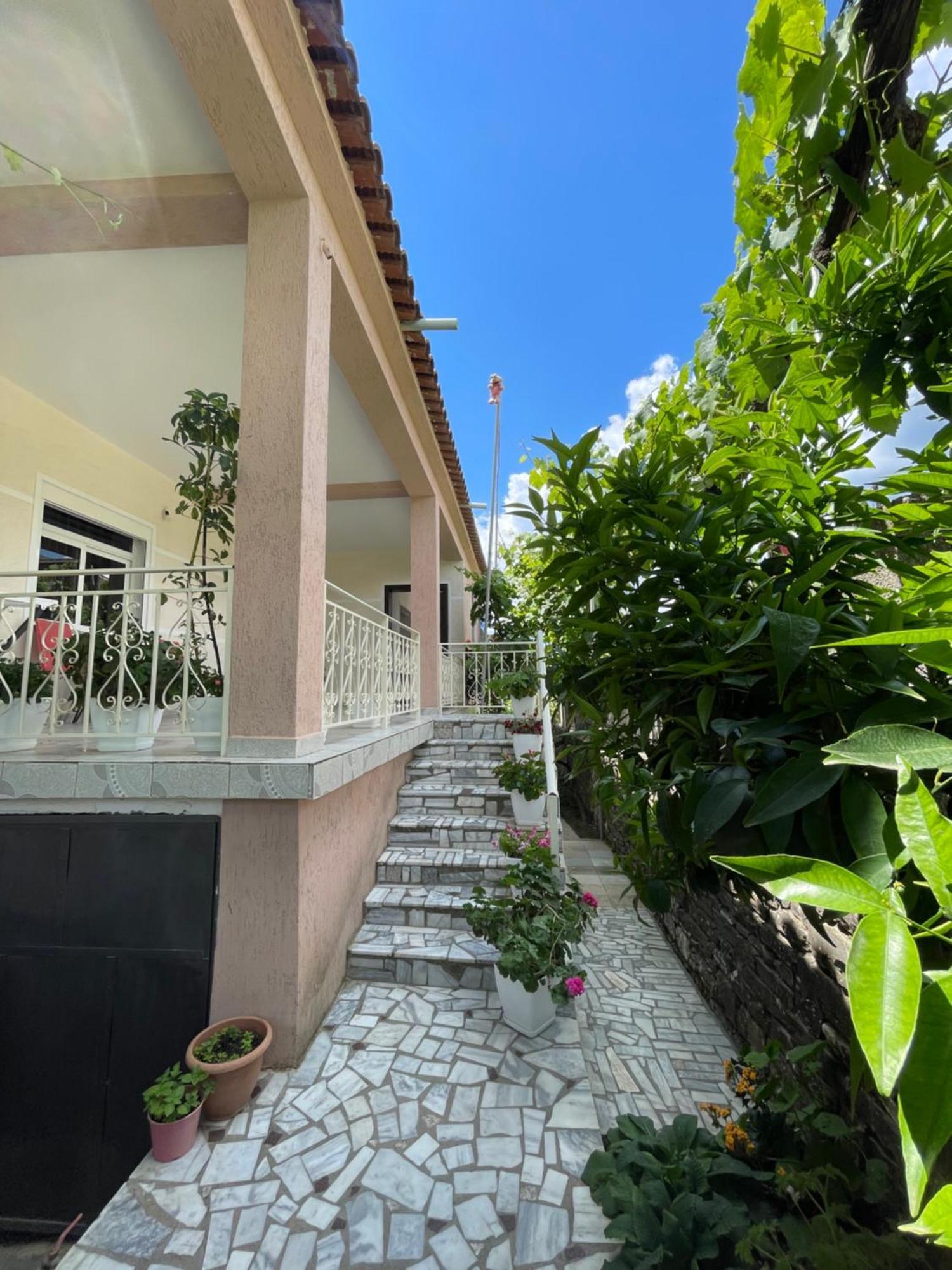 Eljos House Permet Hotel Ngoại thất bức ảnh